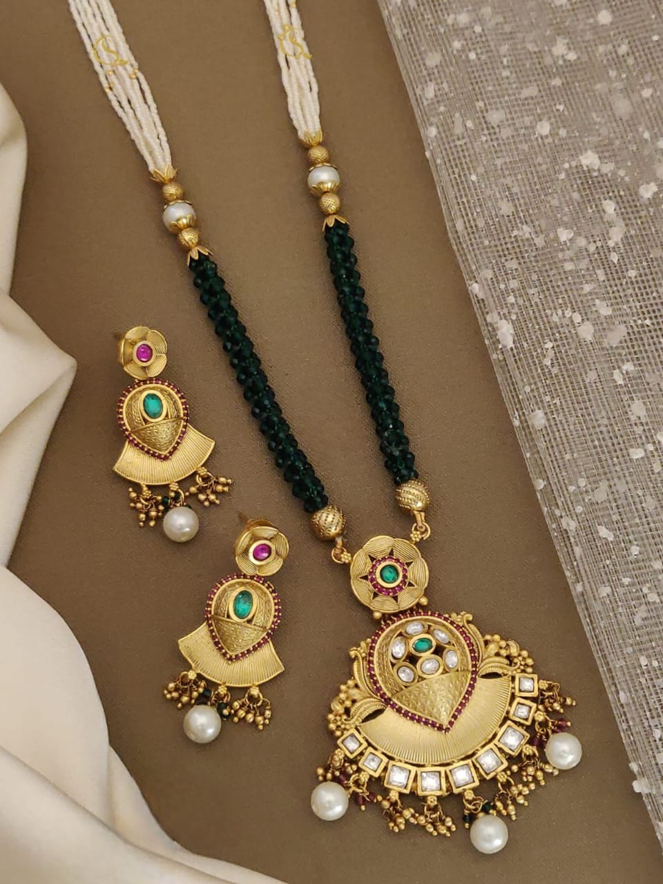 Elegant Pearl Kundan moti  Set with Matching Earrings – Traditional Bridal Jewelry