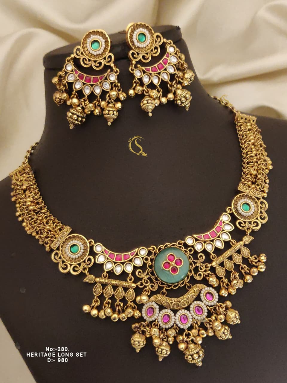 Elegant Antique Gold-Plated Choker Necklace Set with Green & Ruby Pink Stones